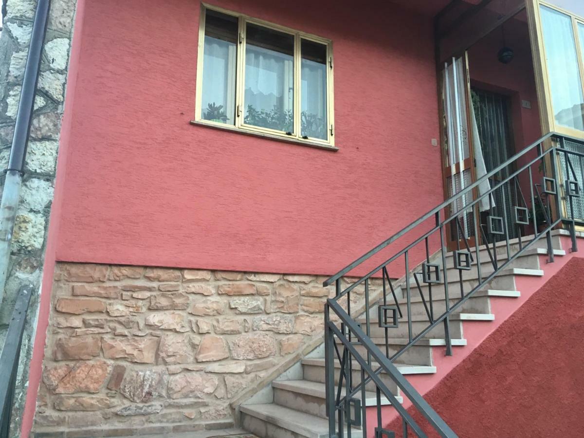 Bed & Breakfast La Rosa Rossa Cagli Exterior photo